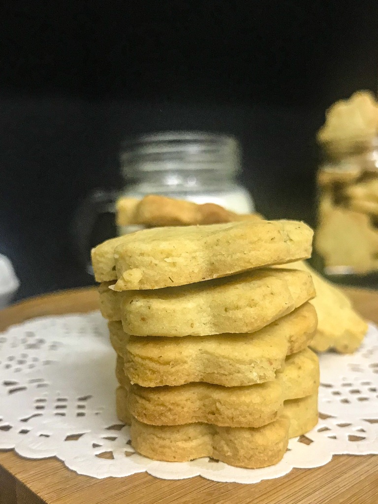 A stack of cumin cookies